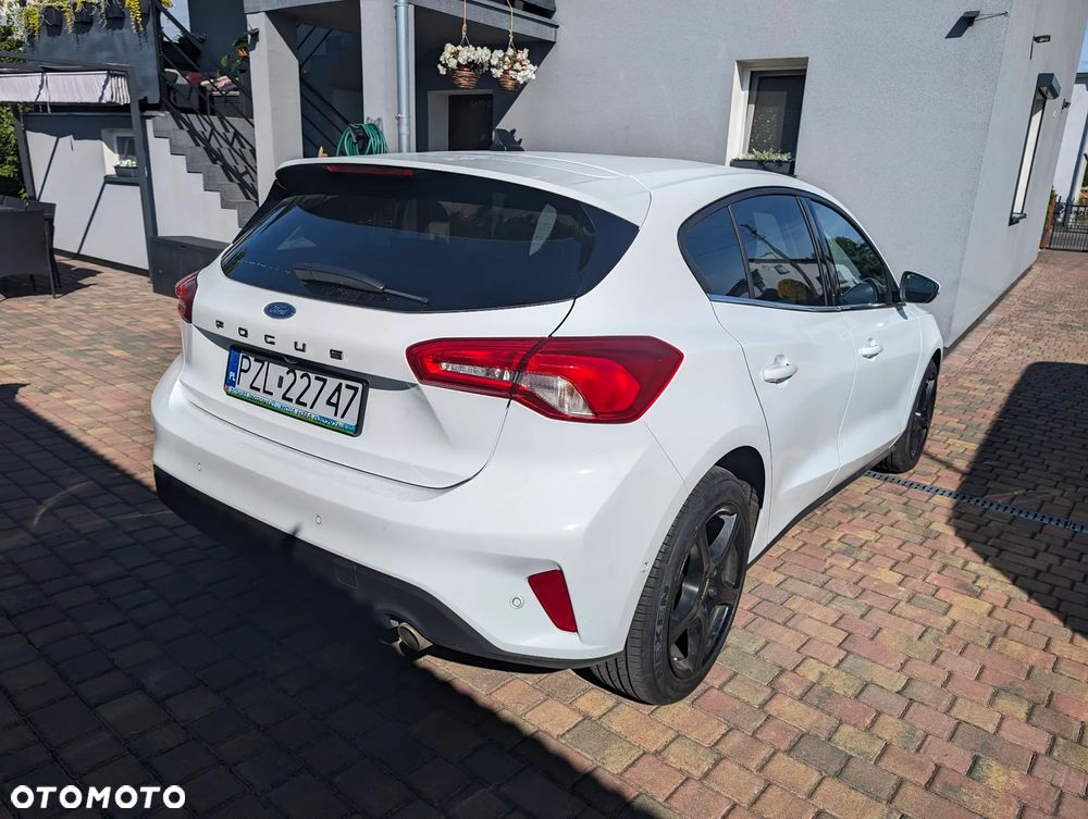 Ford Focus 1.0 EcoBoost Connected - 3