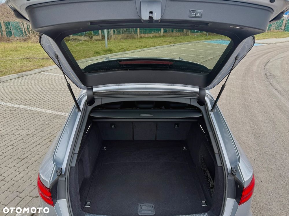 Audi A4 Avant 40 TDI S Line S tronic - 13