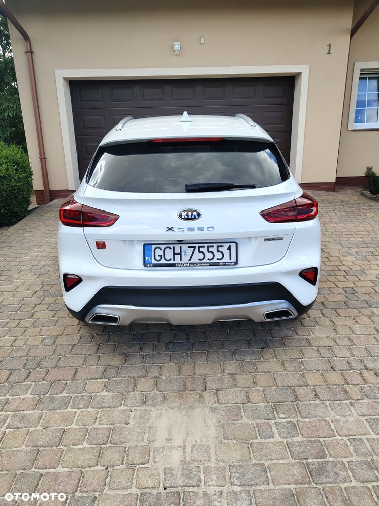 Kia XCeed - 4