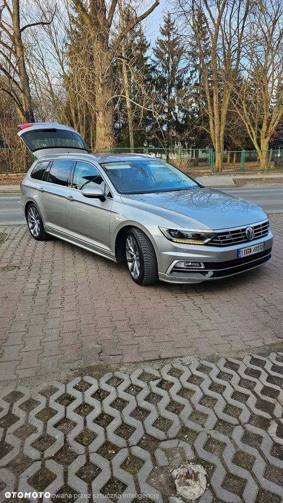 Volkswagen Passat 1.6 TDI SCR DSG Conceptline - 6