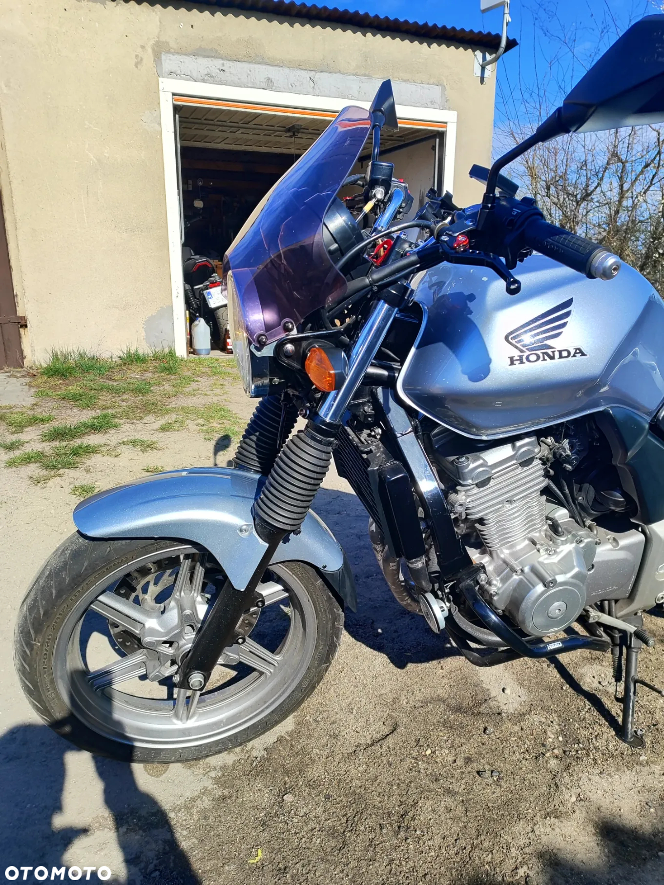 Honda CBF - 10