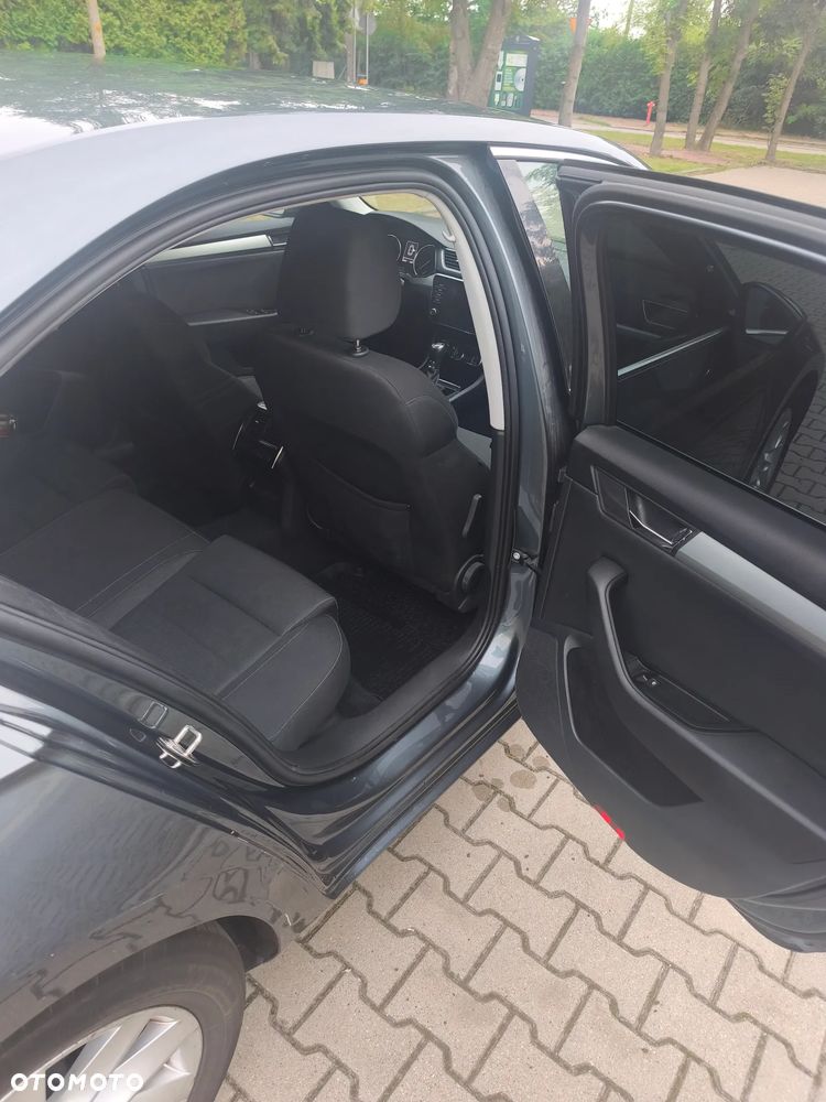 Skoda Superb 1.5 TSI Active DSG - 8