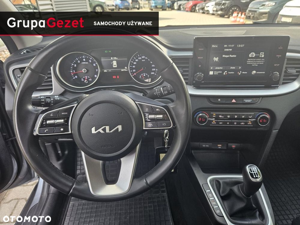 Kia XCeed 1.5 T-GDI M - 13
