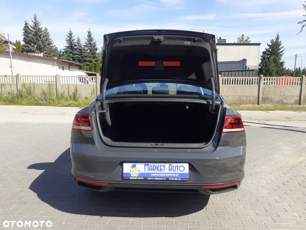 Volkswagen Passat - 5