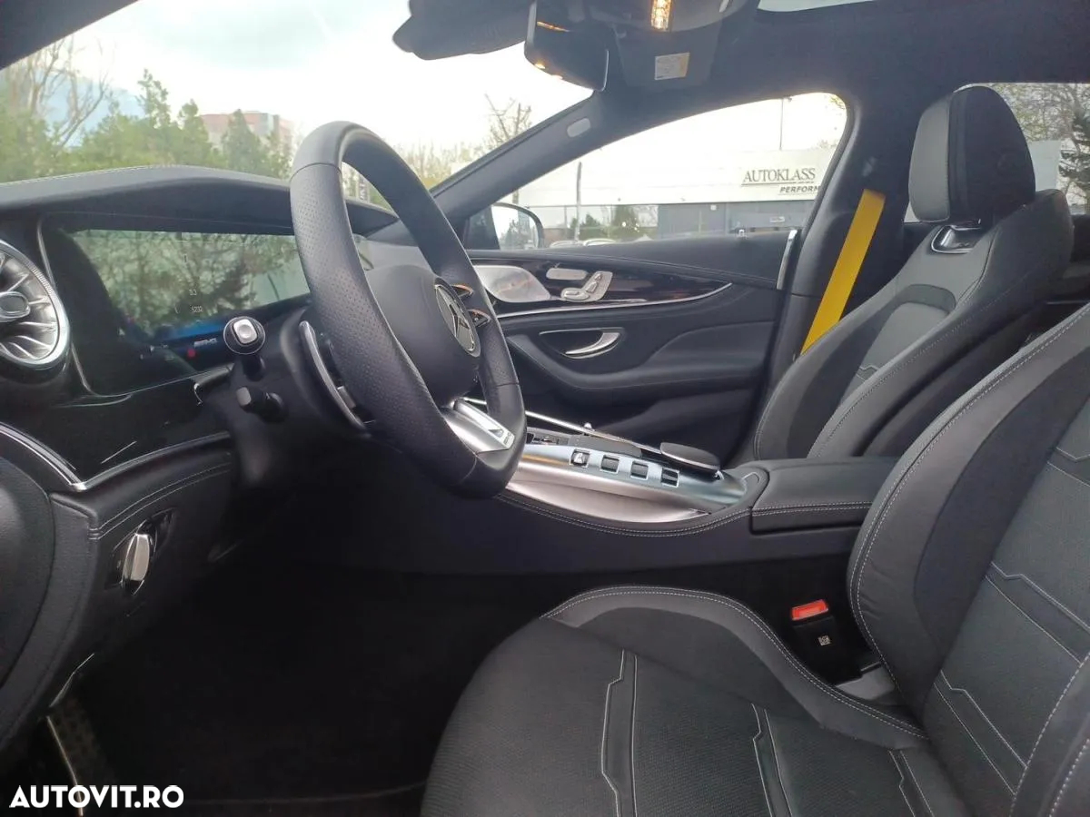 Mercedes-Benz AMG GT 53 4MATIC+ MHEV - 13