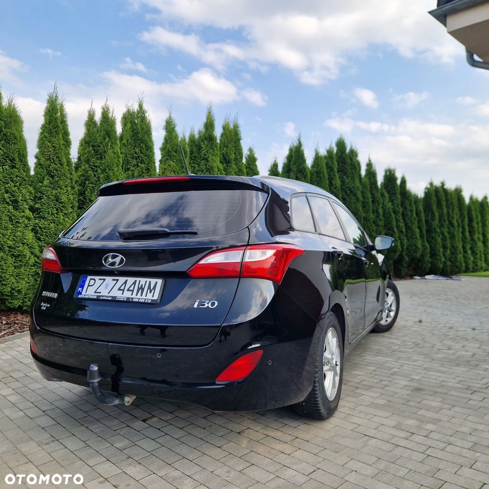 Hyundai i30 1.6 CRDi Premium - 4