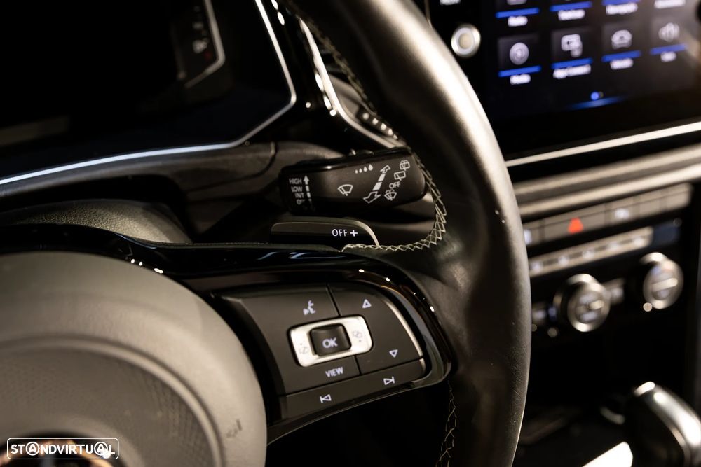 VW T-Roc 2.0 TSI OPF 4MOTION DSG - 46