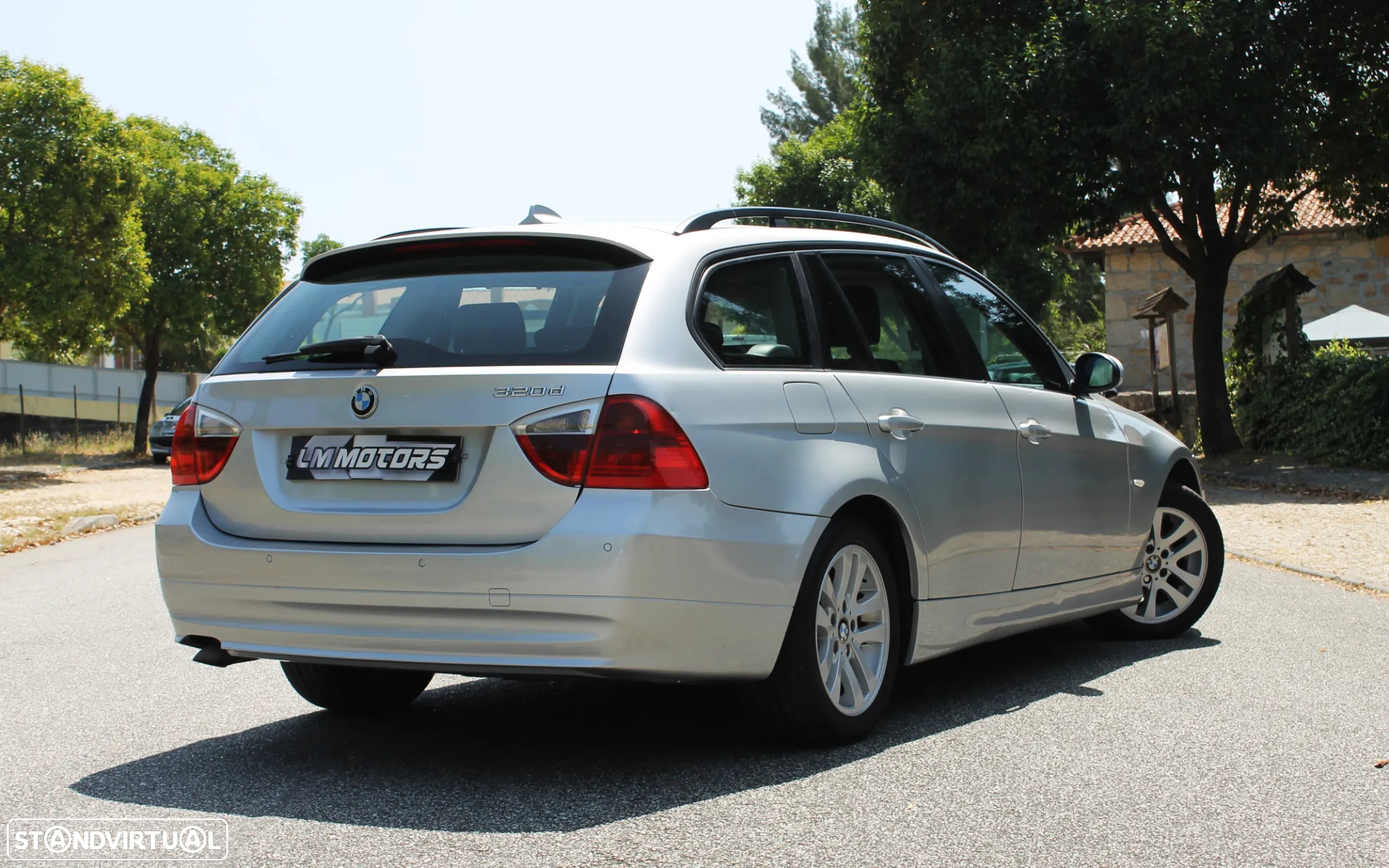 BMW 320 d Touring Exclusive - 14