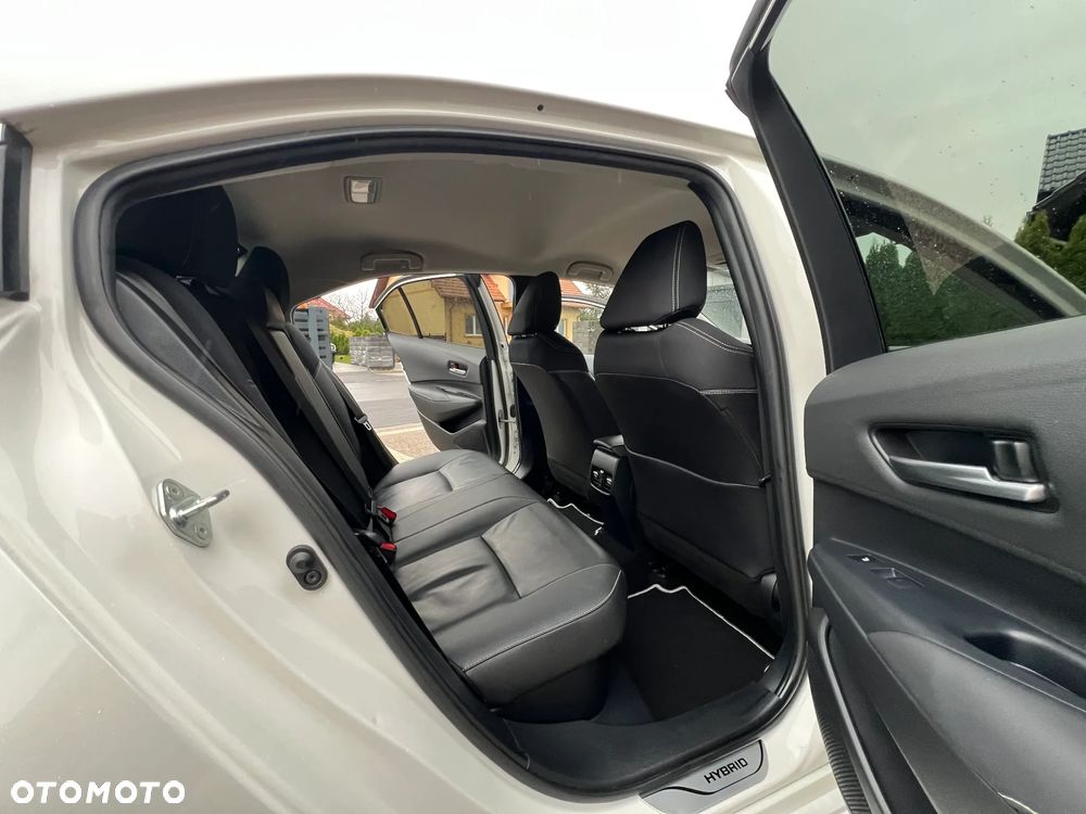 Toyota Corolla 1.8 Hybrid Executive - 26