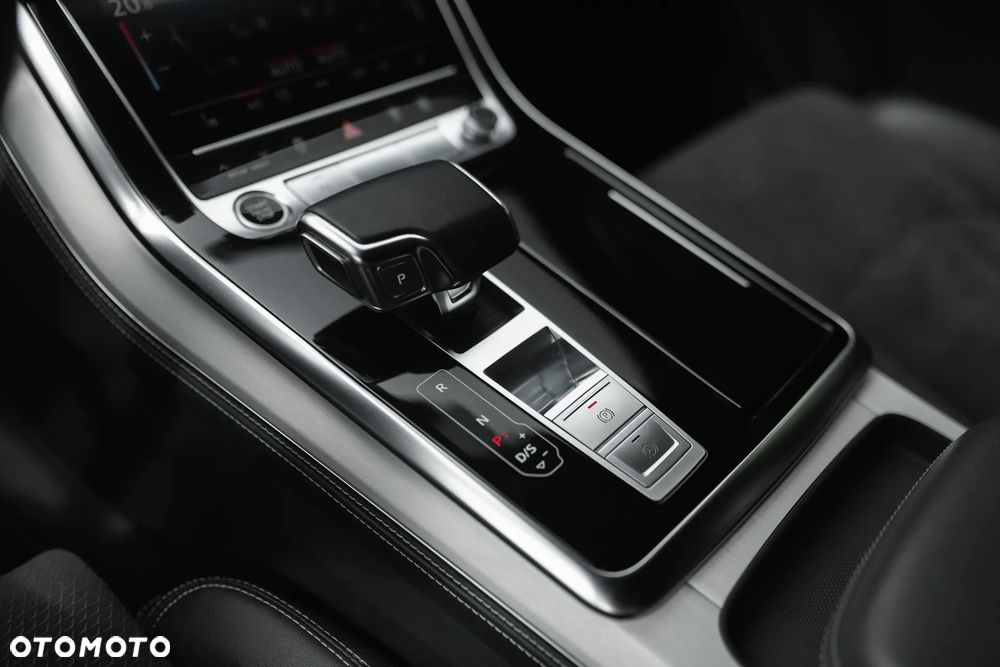 Audi Q8 55 TFSI mHEV Quattro Tiptronic - 18
