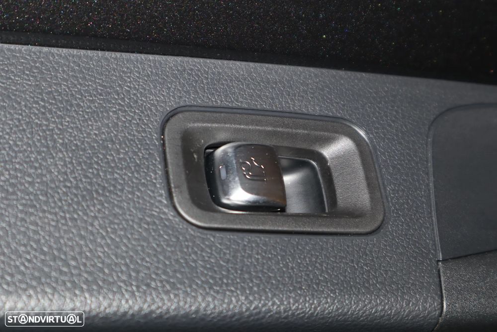 Mercedes-Benz GLC 300 de 4Matic - 17