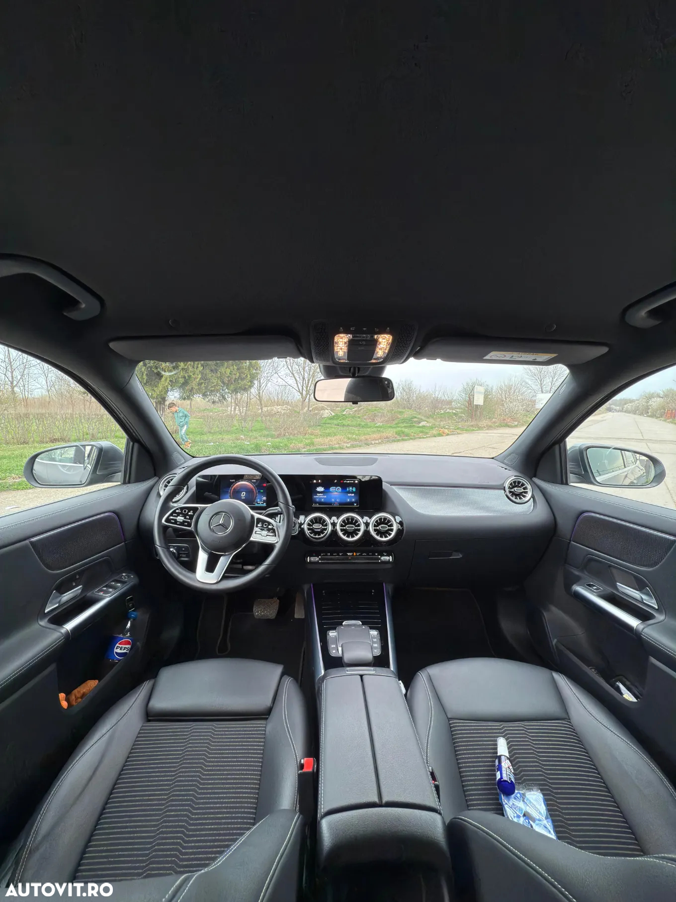 Mercedes-Benz EQA 250 - 5