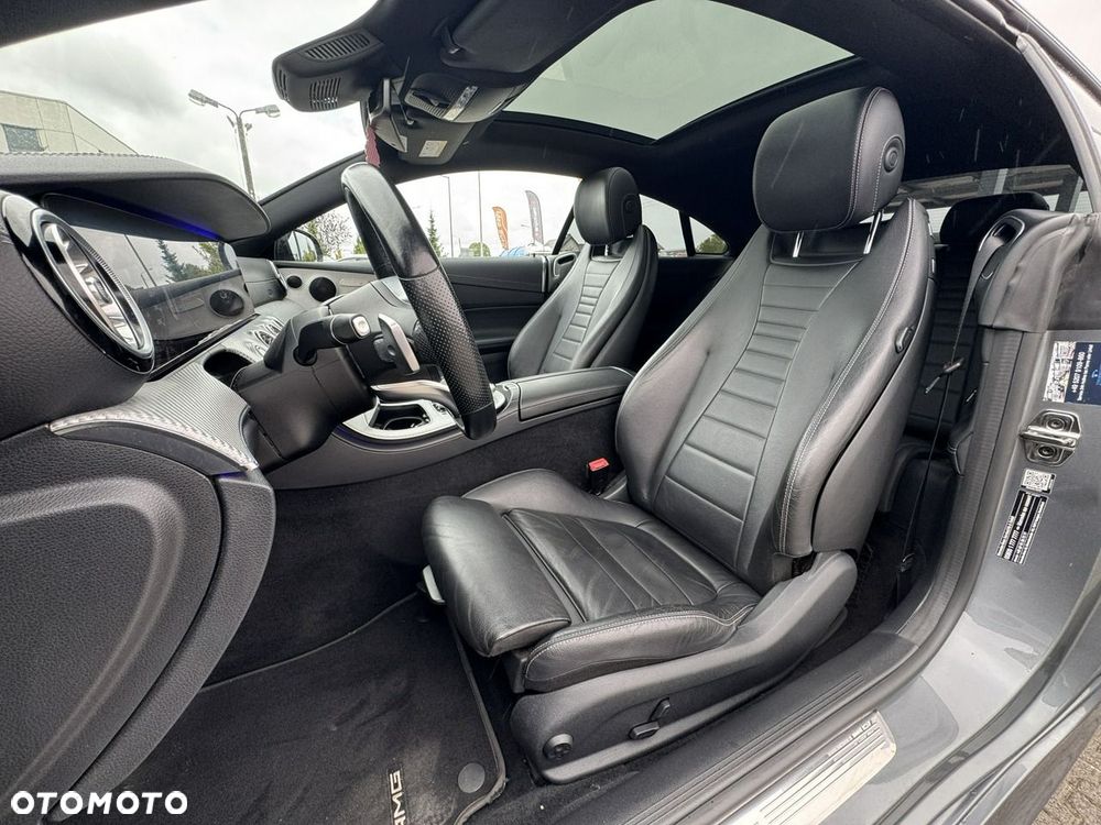 Mercedes-Benz Klasa E 200 4-Matic AMG - 25
