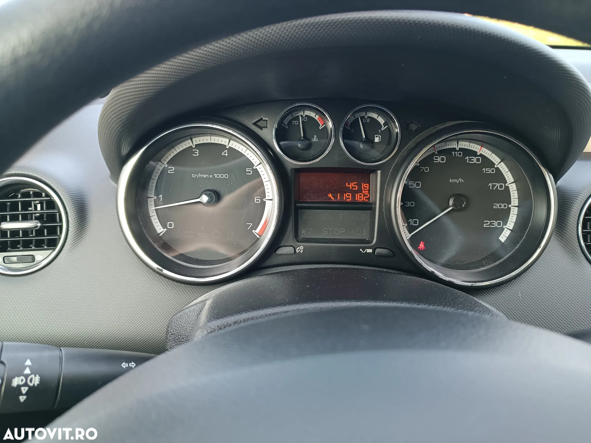 Peugeot 308 SW 100 VTi Tendance - 16