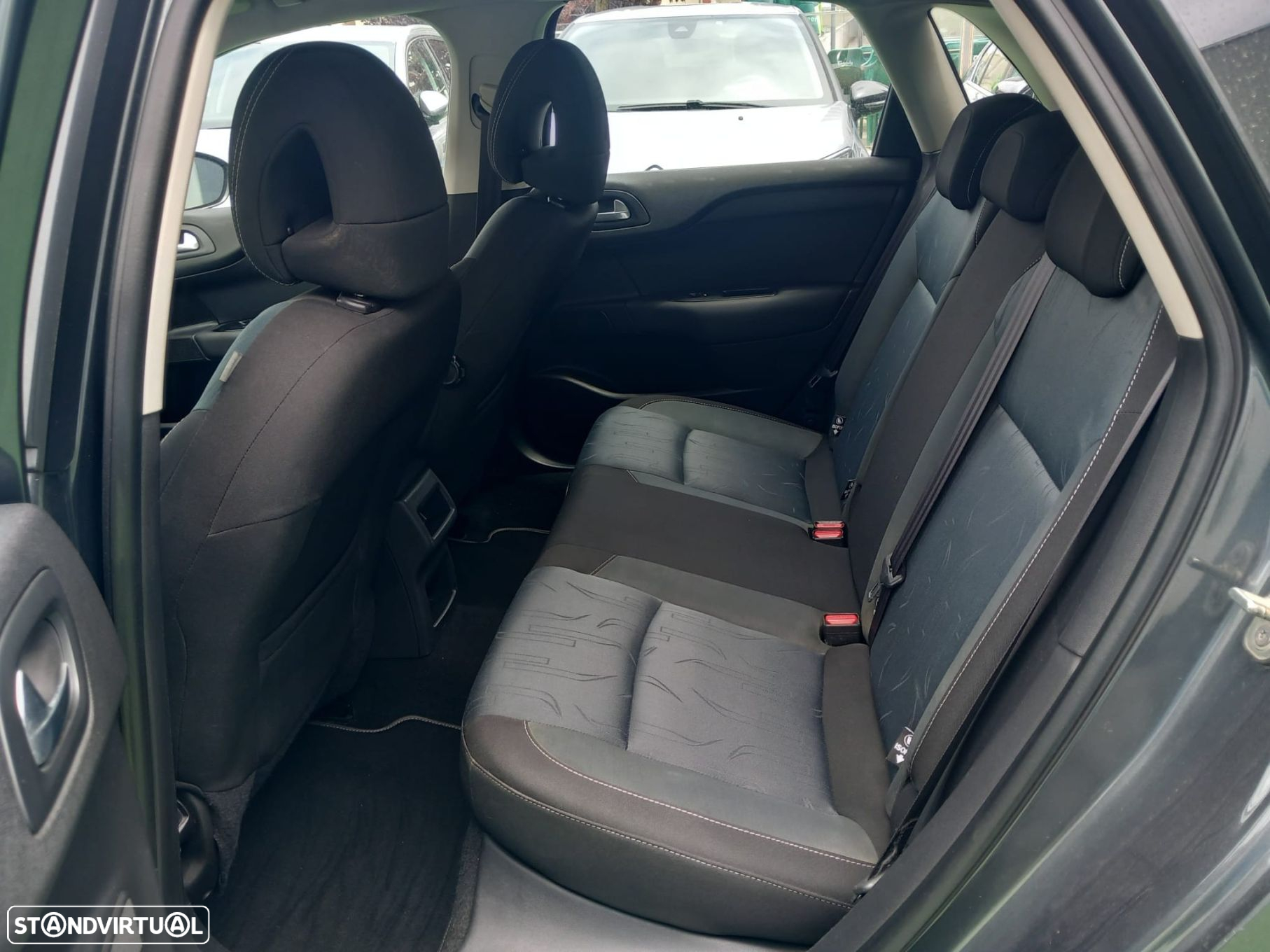 Citroën C4 1.6 e-HDi Exclusive - 20