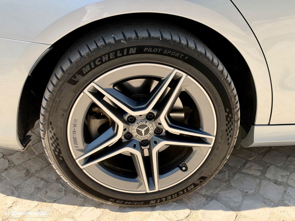 Mercedes-Benz E 300 de AMG Line - 34