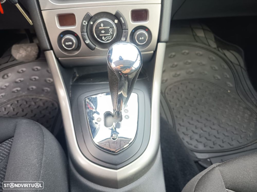 Peugeot 308 SW 1.6 e-HDi Active 2-Tronic - 11