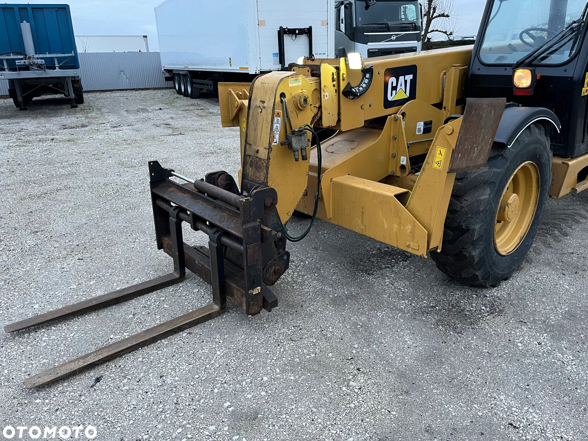 Caterpillar - 19
