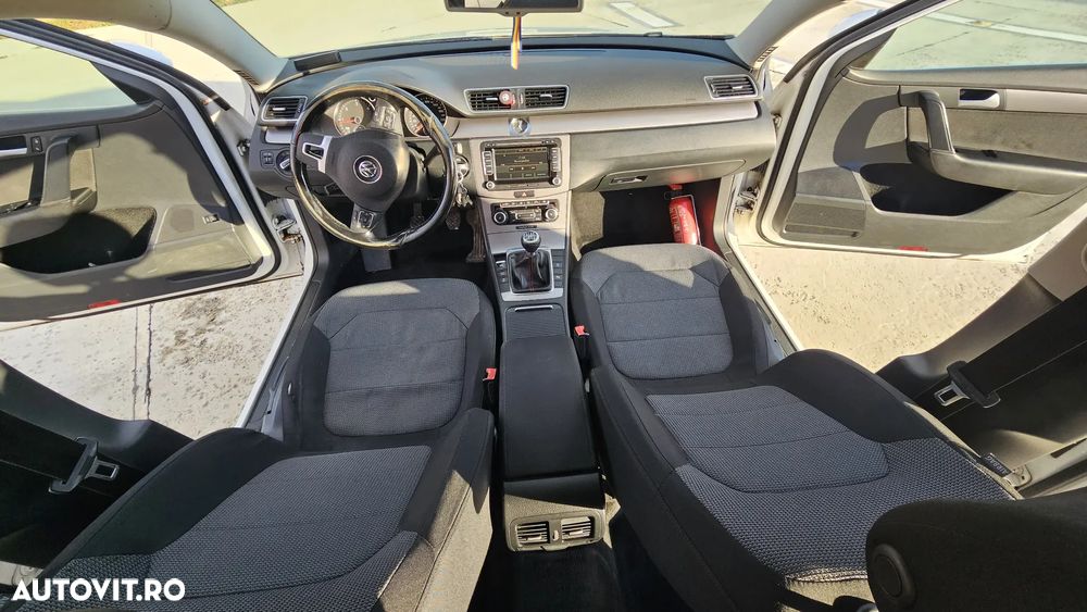 Volkswagen Passat 2.0 TDI BlueMotion Tehnology Comfortline - 2