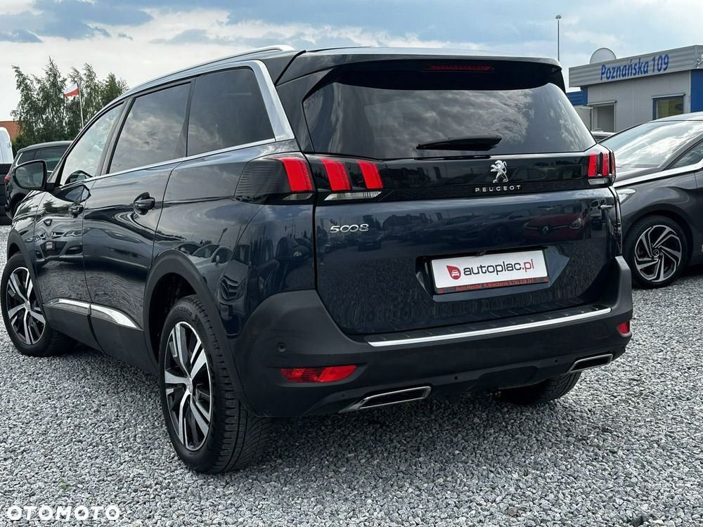 Peugeot 5008 - 5