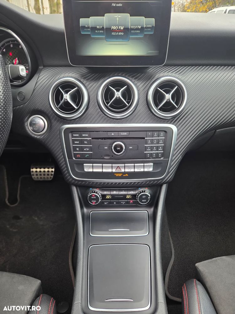 Mercedes-Benz A 250 7G-DCT AMG Line - 8