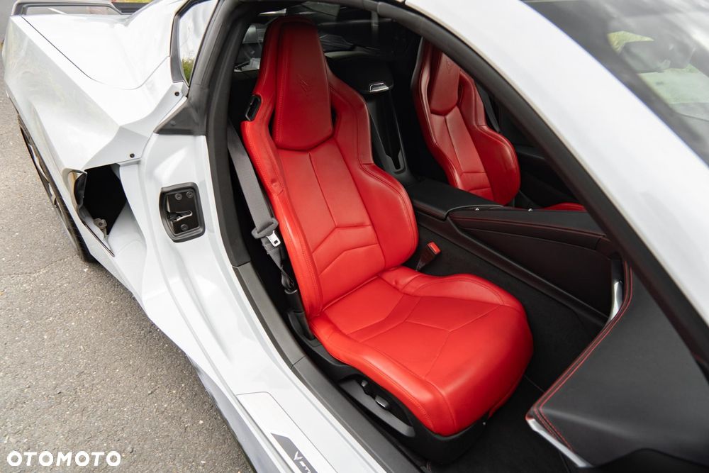 Chevrolet Corvette - 15