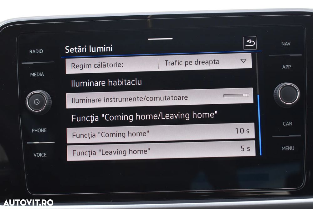 Volkswagen T-Roc 1.5 TSI DSG Life - 27