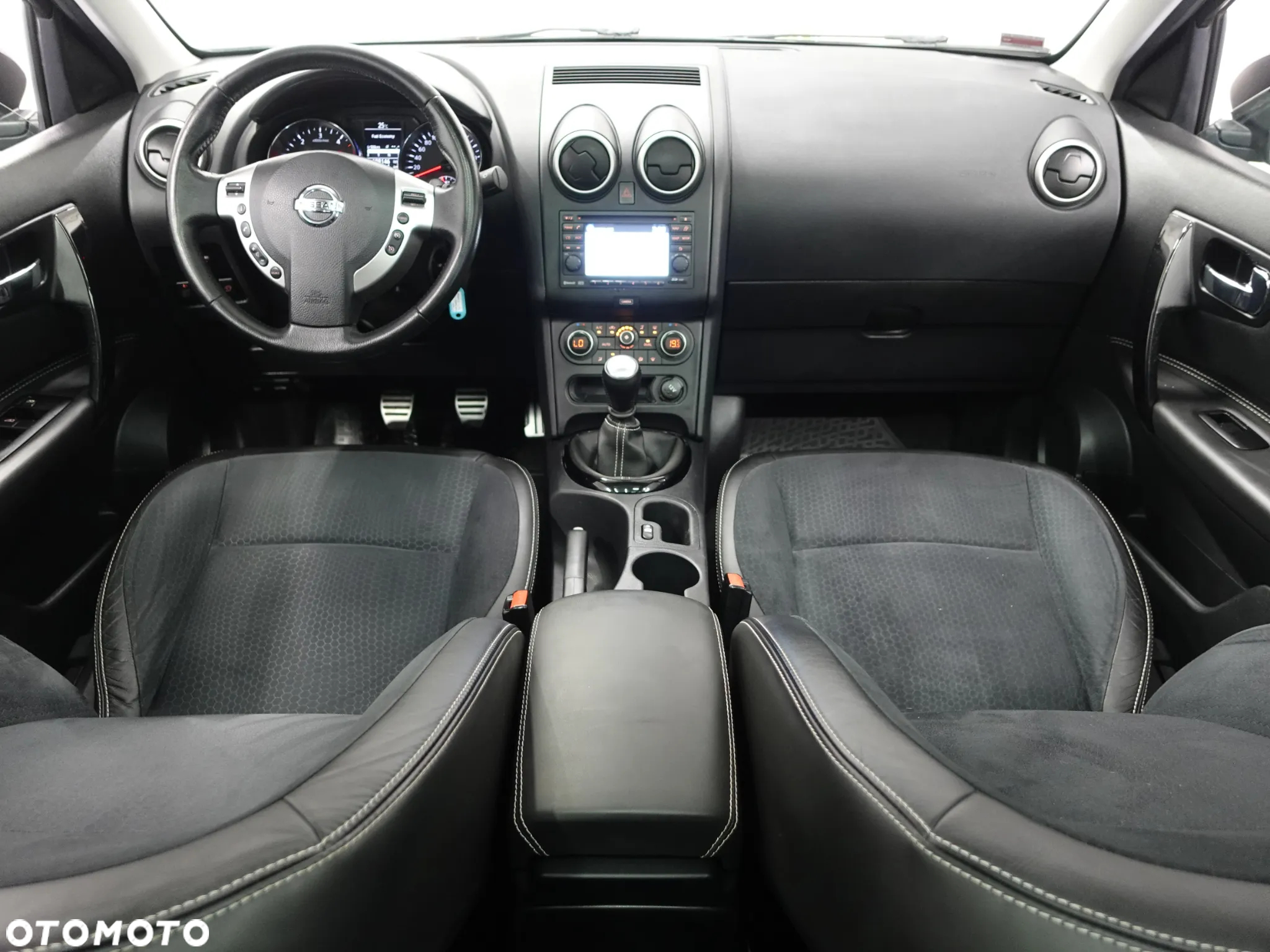Nissan Qashqai 1.6 dCi I-Way - 27