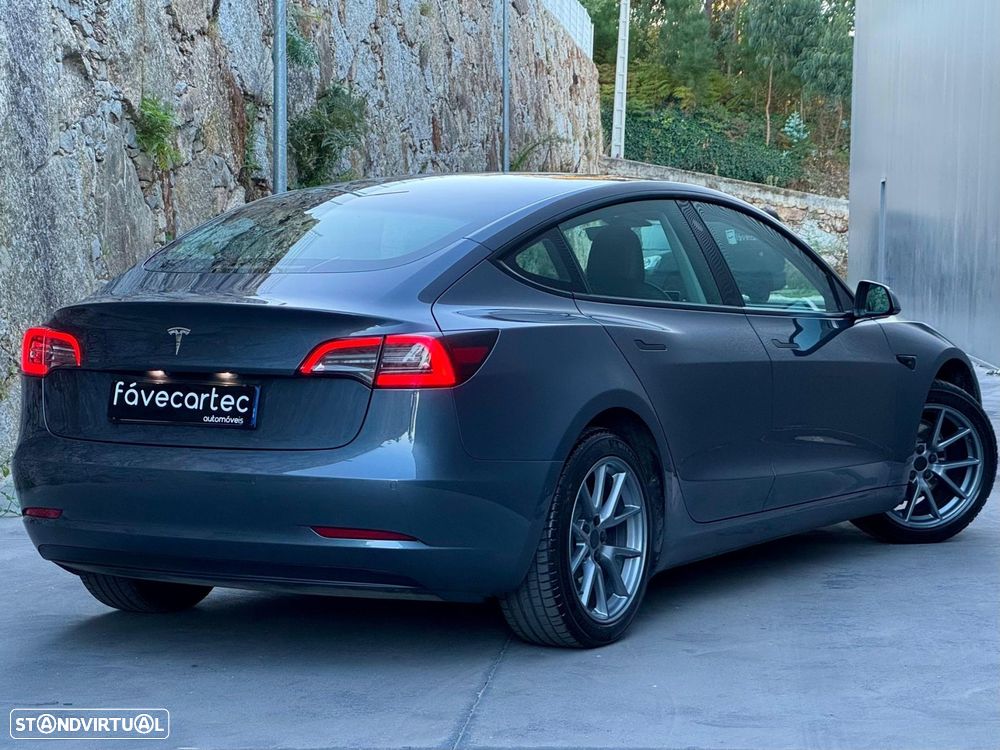 Tesla Model 3 Tração Traseira - 4