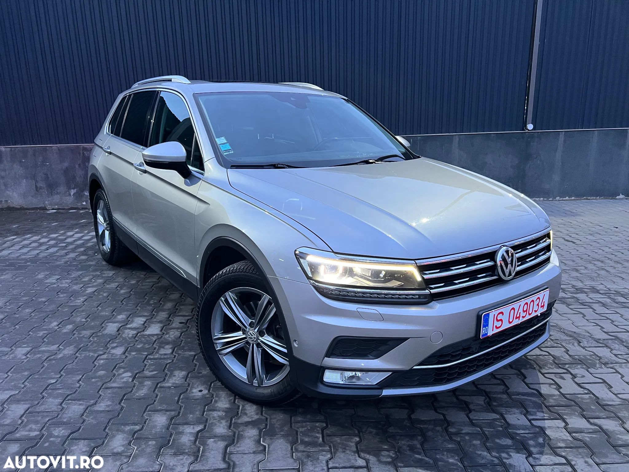 Volkswagen Tiguan 2.0 TDI SCR 4MOTION (BlueMotion Techn.) DSG Highline - 1
