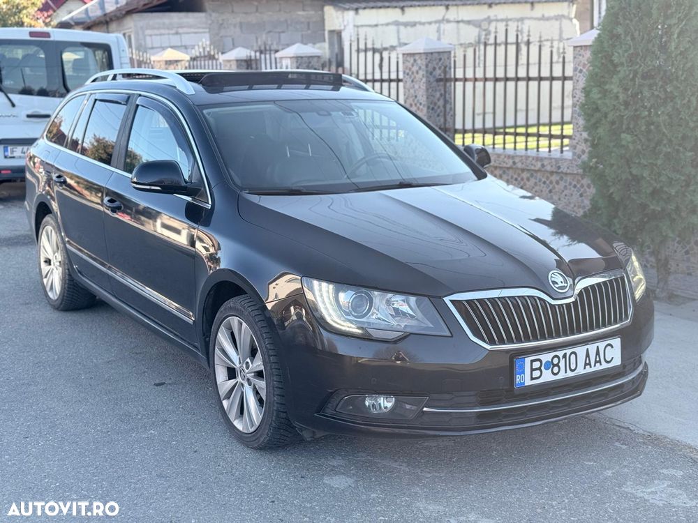 Skoda Superb 2.0 TDI DSG Ambition - 5