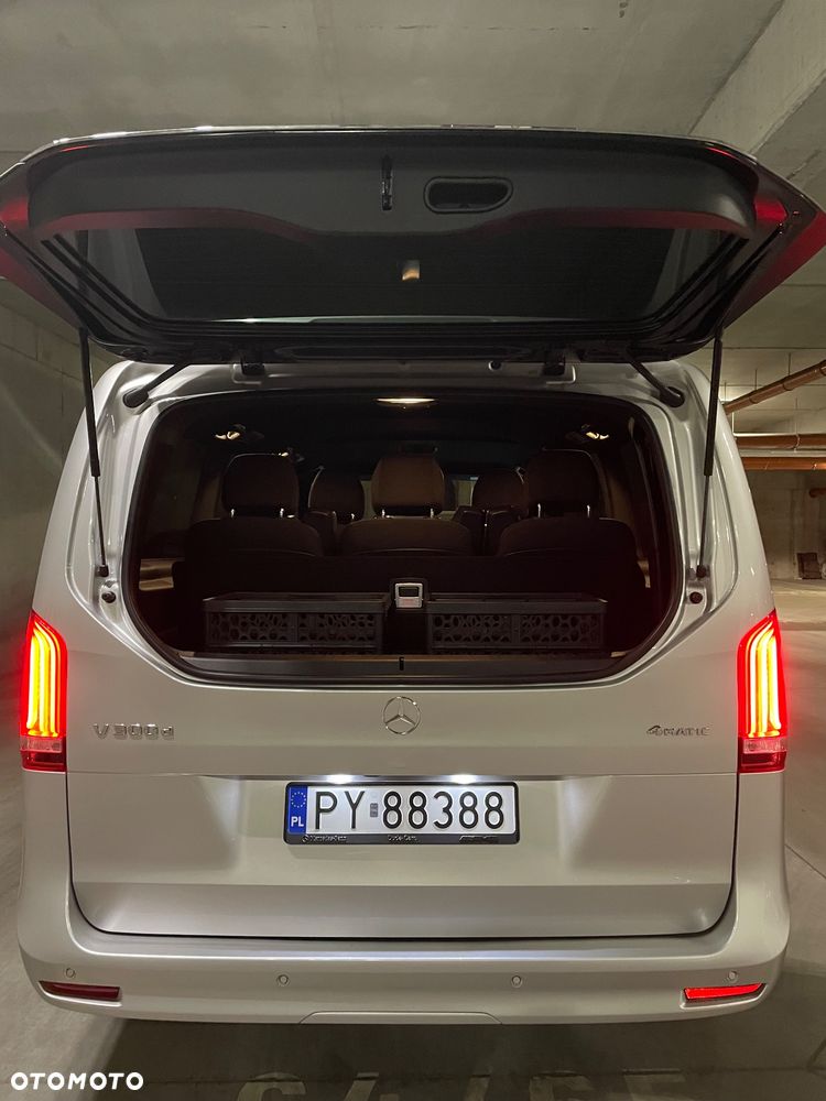 Mercedes-Benz Klasa V 300 d 4-Matic 9G-Tronic - 13