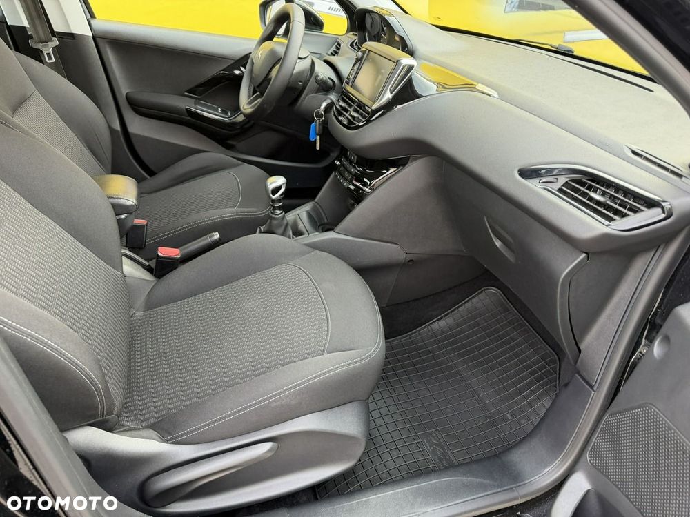 Peugeot 208 BlueHDi 100 Active - 33