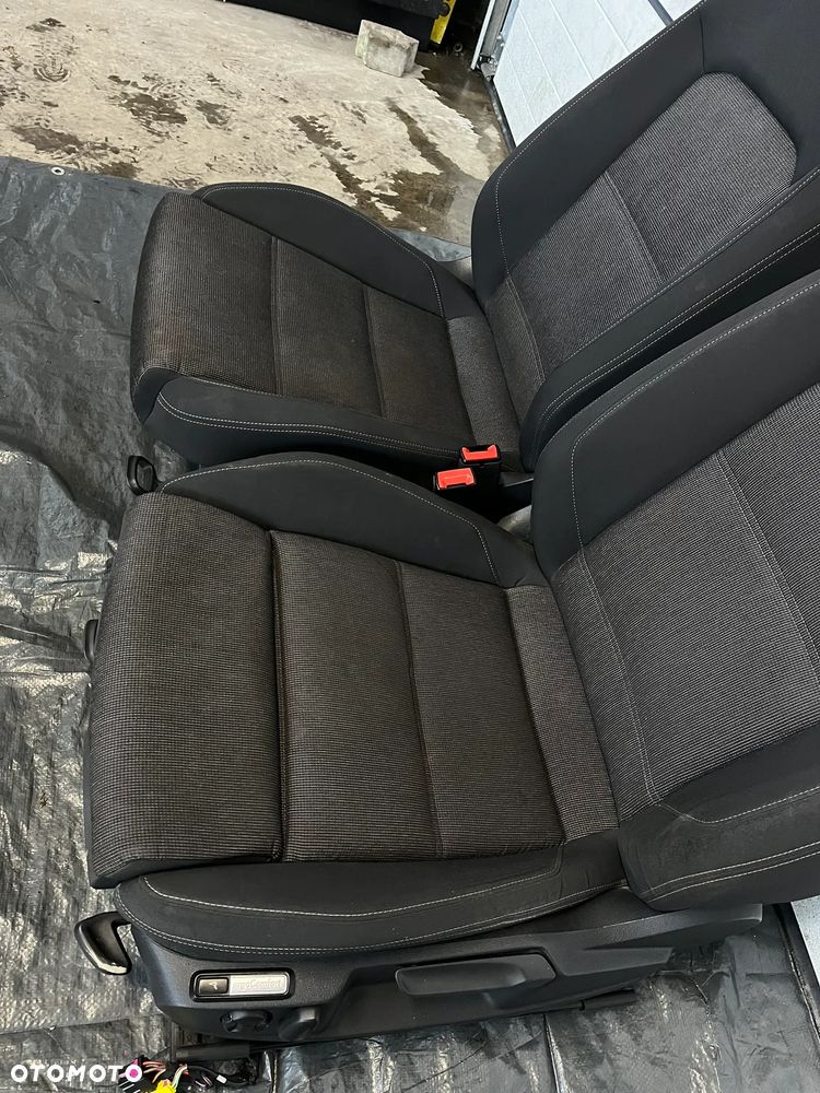 VW Passat B8 Fotele ergoComfort MASAŻ kanapa materiał materiałowe - 4