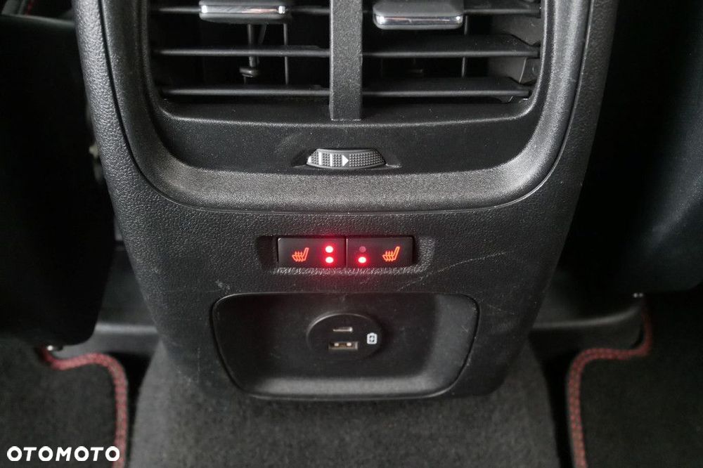 Ford Kuga - 23