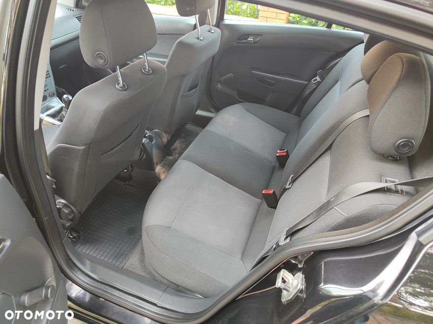 Opel Astra 1.4 - 8