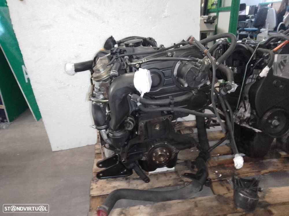 MOTOR COMPLETO NISSAN PRIMERA HATCHBACK 2001 -CD20 - 4