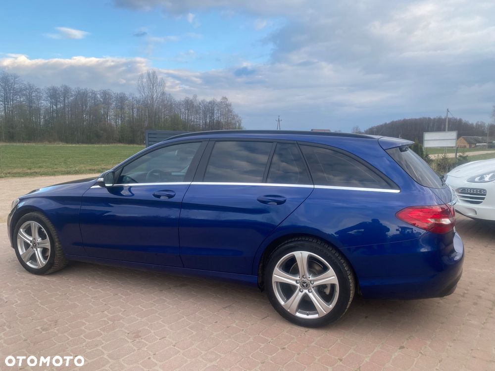 Mercedes-Benz Klasa C 180 BlueTEC 7G-TRONIC Edition 1 - 26