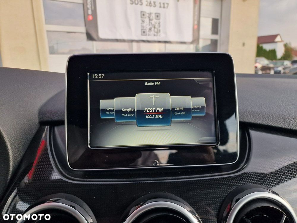 Mercedes-Benz Klasa B 180 Edition - 24