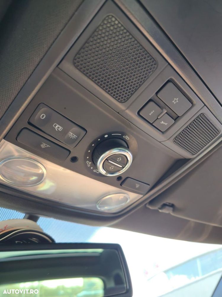 Volkswagen Tiguan - 11