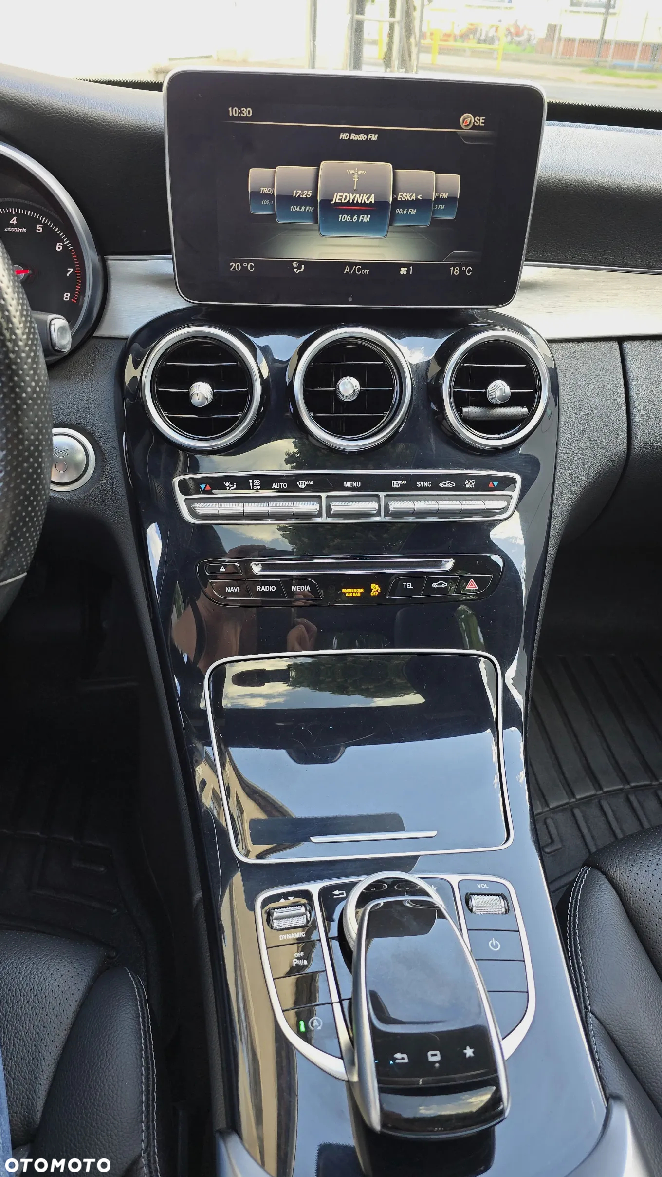 Mercedes-Benz Klasa C 300 7G-TRONIC AMG Line - 9