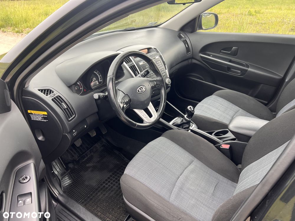 Kia Ceed 1.4 Comfort + - 9