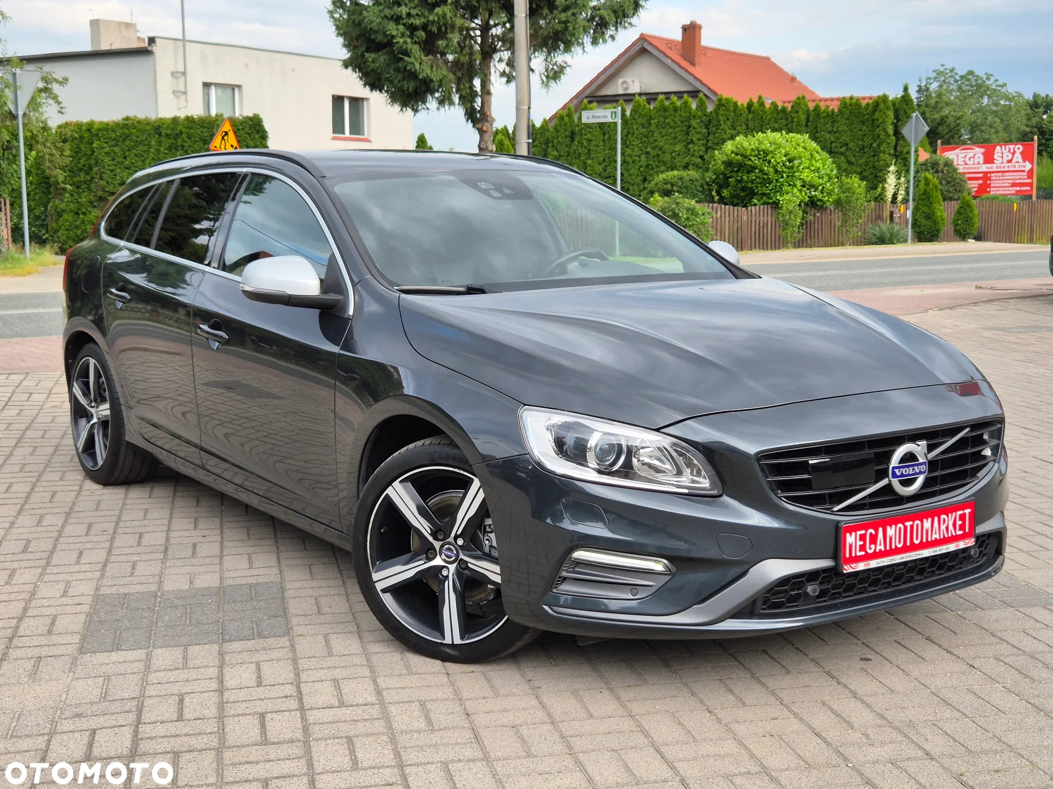 Volvo V60 D3 Drive-E R-Design Kinetic - 3