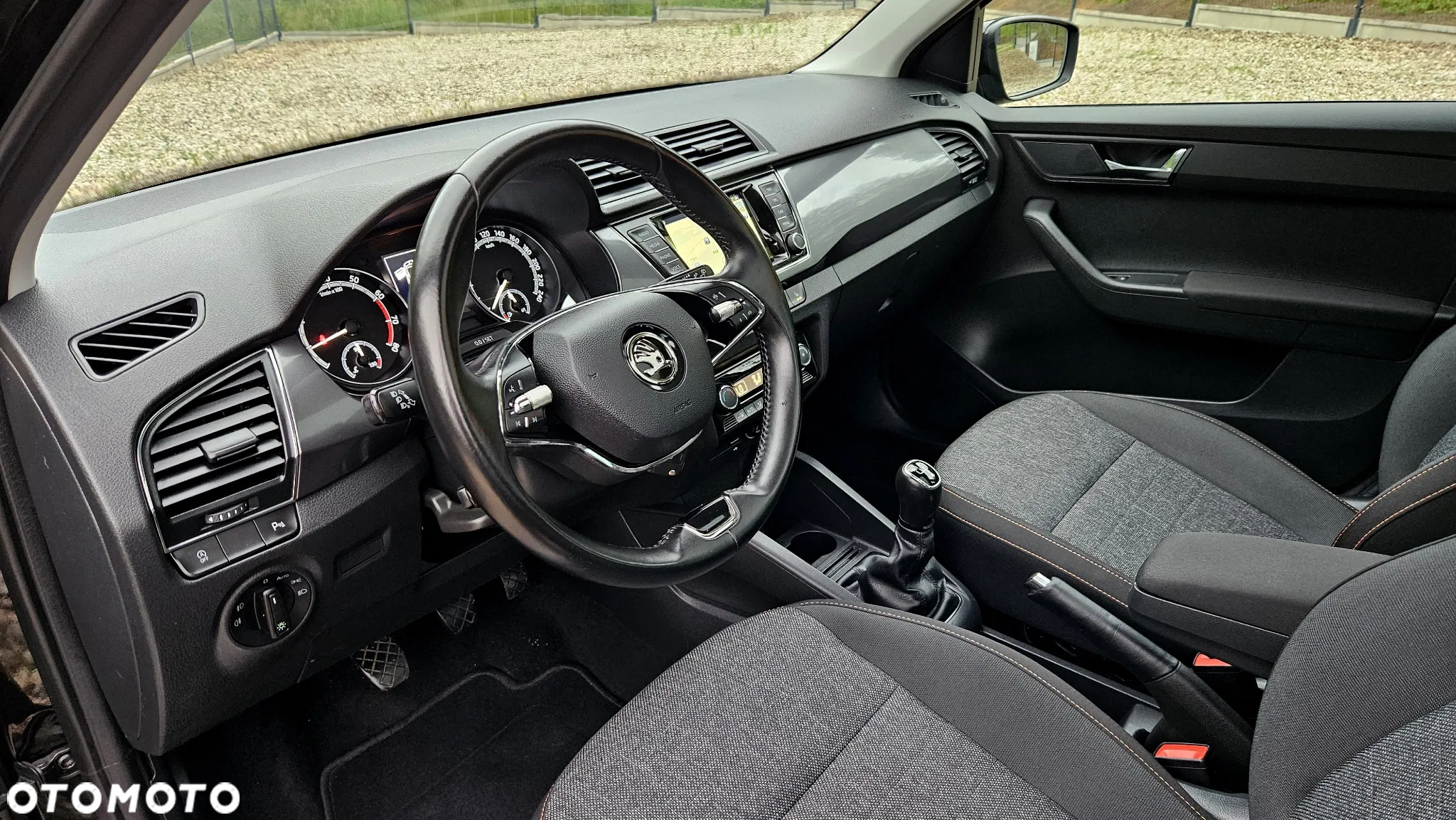 Skoda Fabia 1.0 TSI Clever - 26