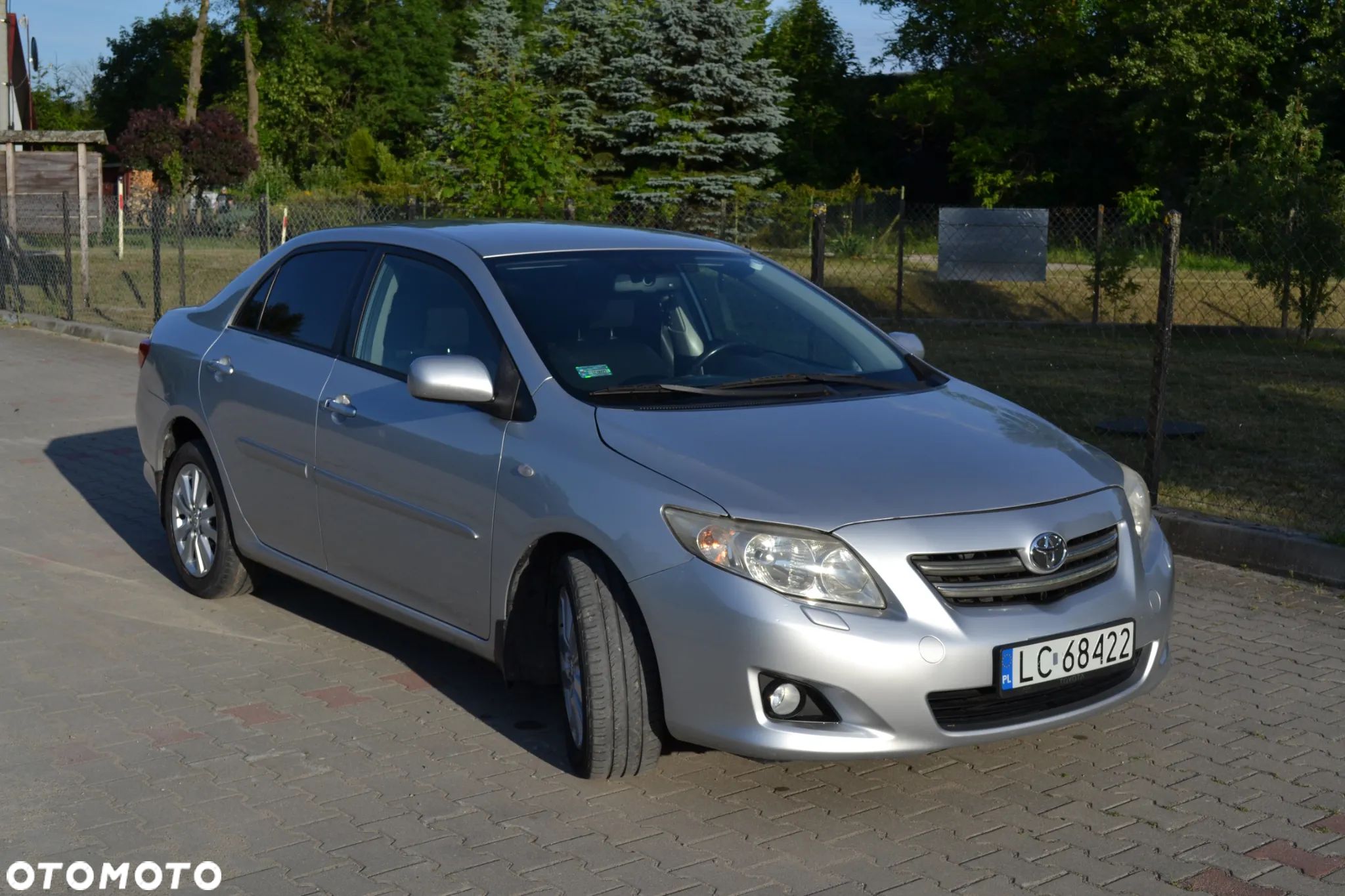 Toyota Corolla 1.6 VVT-i Prestige + NAVI - 1