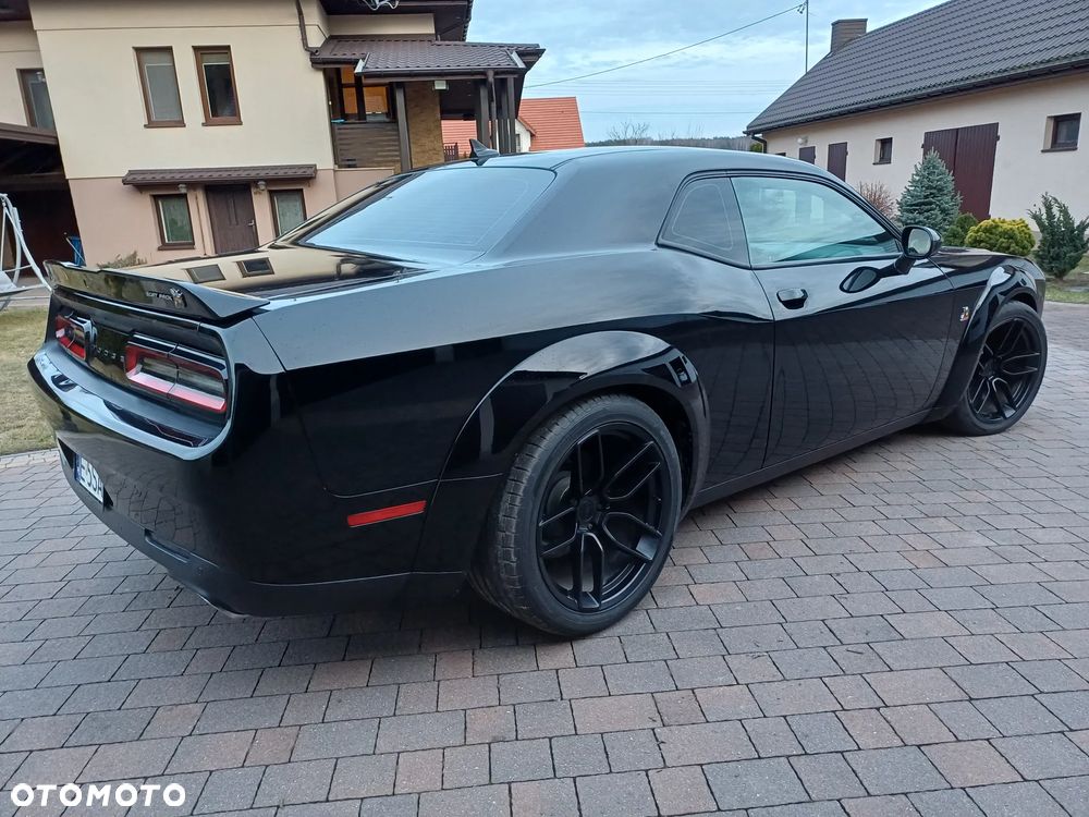 Dodge Challenger Automatik SRT 392 - 19