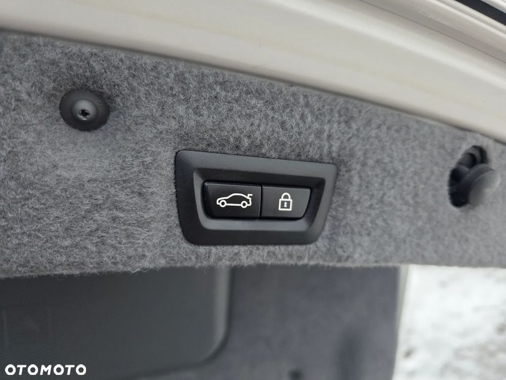 BMW Seria 7 740d xDrive - 24