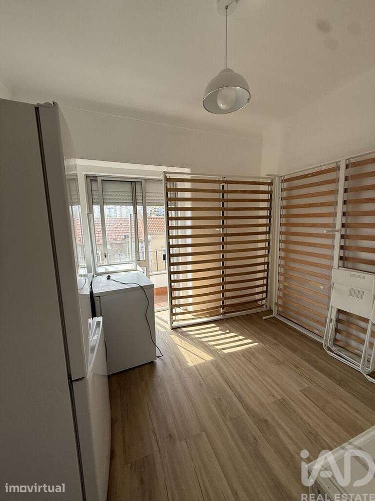 Apartamento T2 em Queluz e Belas de 59 m2 - Grande imagem: 4/20