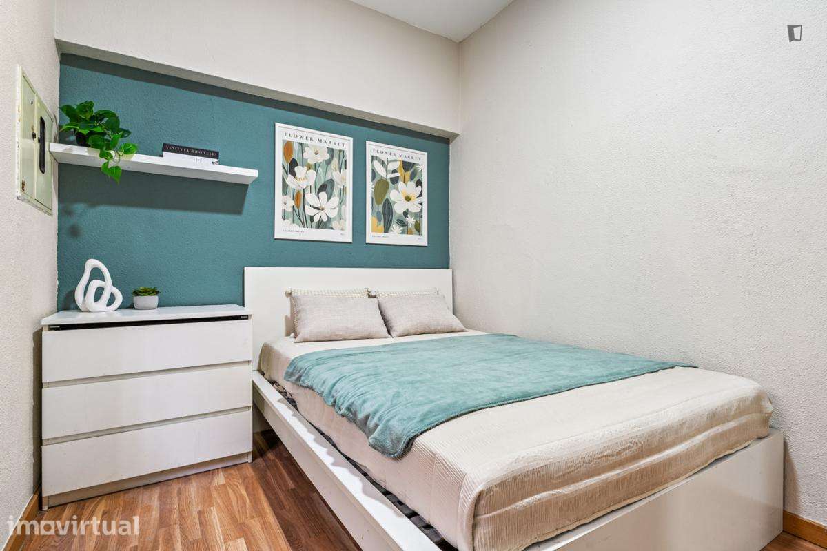 Quarto - localizado em Alameda Lisbon - Grande imagem: 3/20