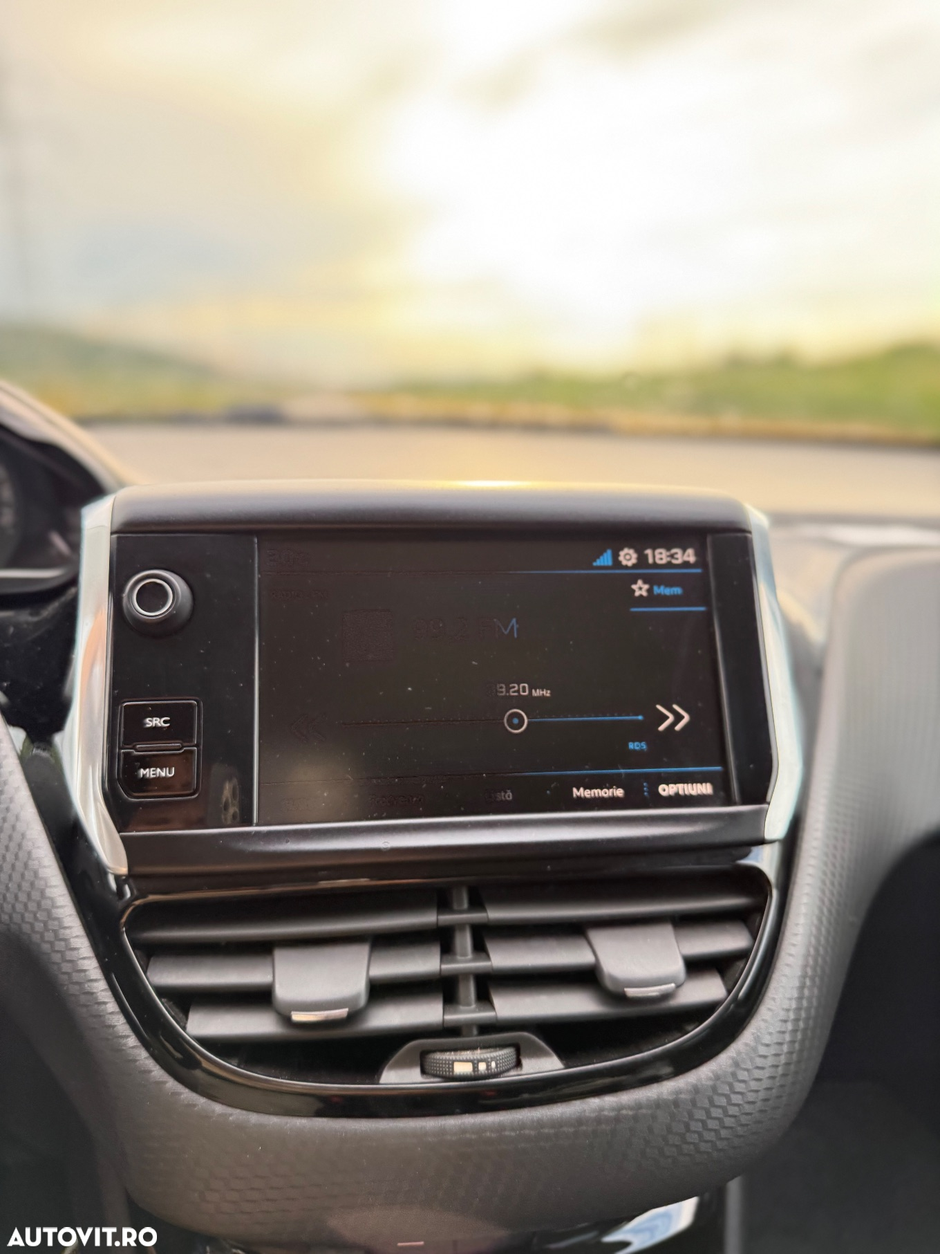 Peugeot 2008 1.2 PureTech Turbo EAT6 S&S Allure - 5
